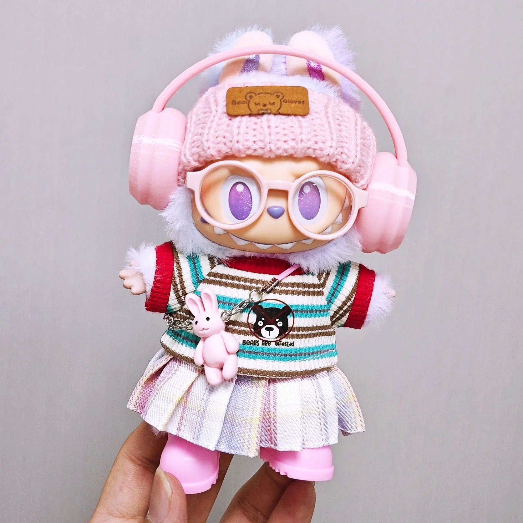 labubu clothes Pink overalls, colorful headphone sets, rainbow-colored pleated skirt clothing, labubu accessories (no dolls)